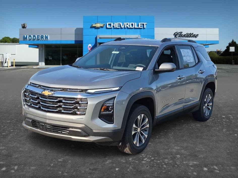 2027 Chevrolet Equinox LT - Photo 1