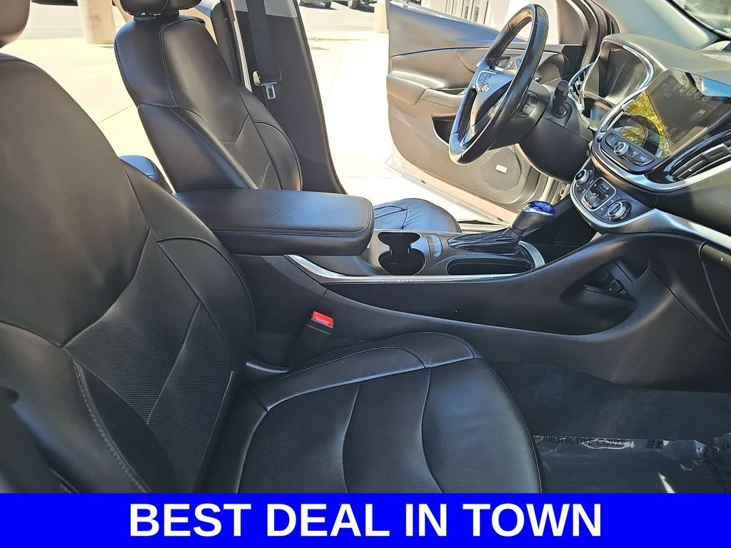 Used 2018 Silver Chevrolet Premier image 10