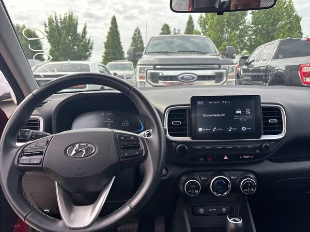 Used 2025 Red Hyundai SEL image 11