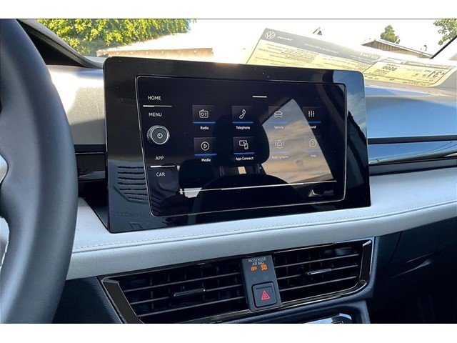 New 2026 Platinum Gray Metallic Volkswagen 1.5T S image 17