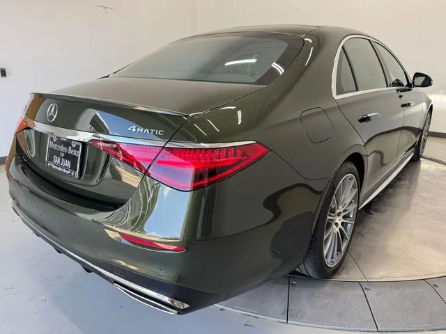 Used 2026 MANUFAKTUR Olive Metallic Mercedes-Benz S 580 image 32