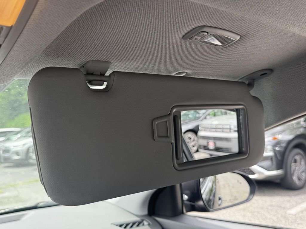 2020 Hyundai Elantra Limited - Photo 31