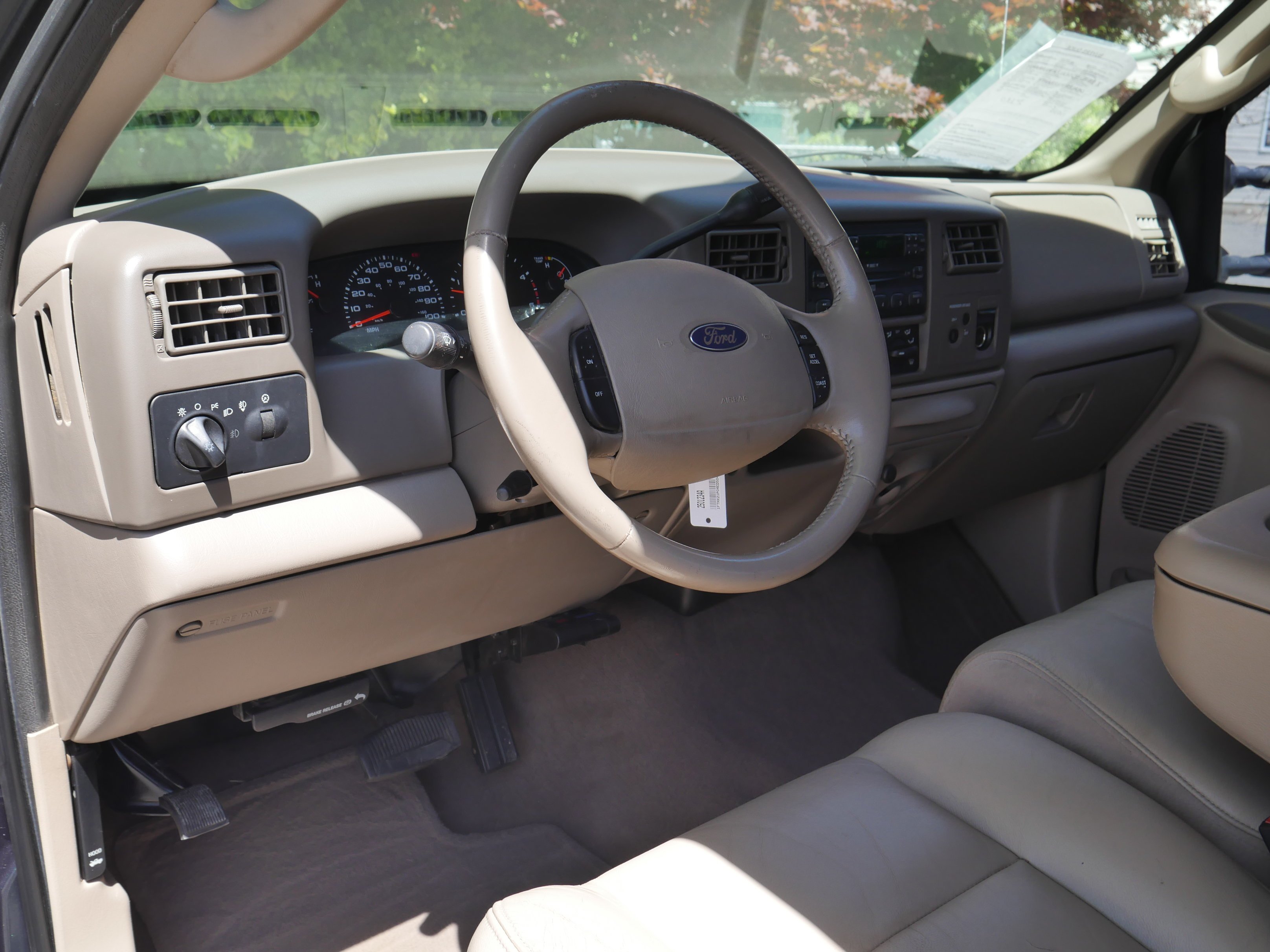 Used 2004 Dark Green Satin Clearcoat Ford Lariat image 4