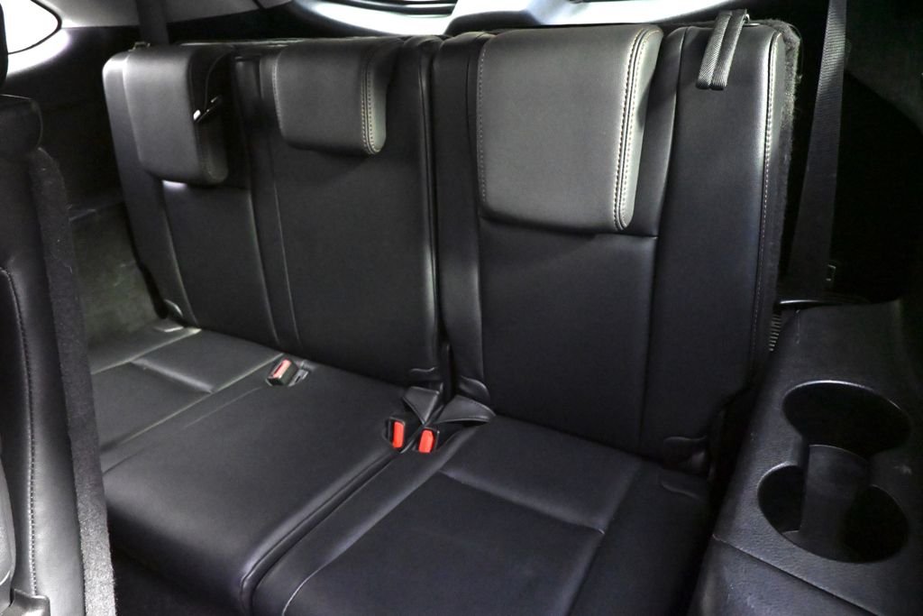 Used 2015 Attitude Black Metallic Toyota XLE V6 image 22