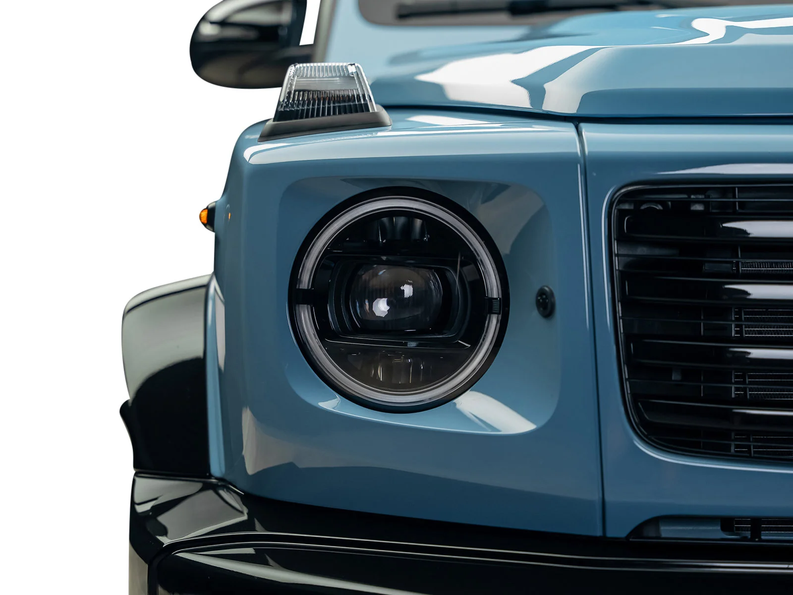Used 2025  Mercedes-Benz G 580 image 3