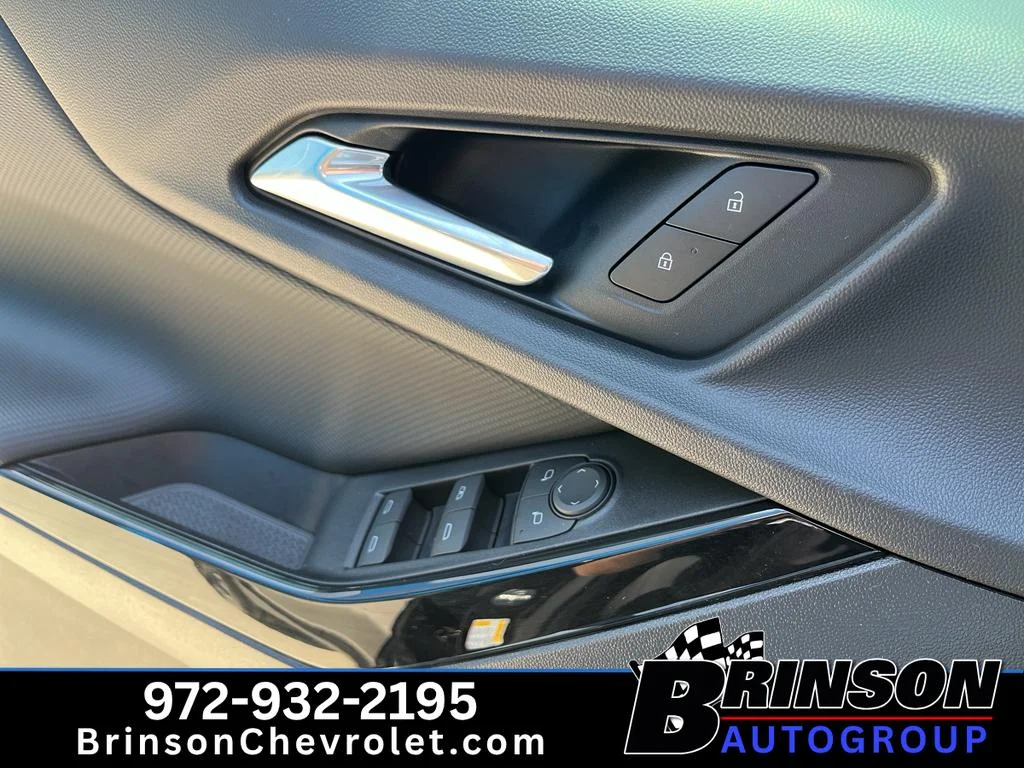 New 2027 Mosaic Black Metallic Chevrolet LT image 12