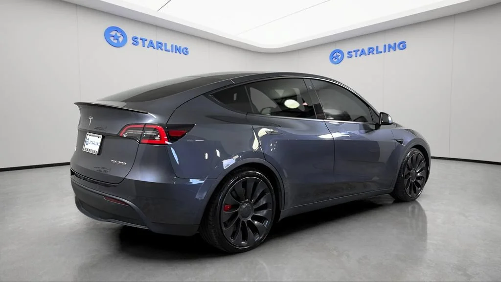 Used 2021 Black Tesla Performance Dual Motor All-Wheel Drive image 9