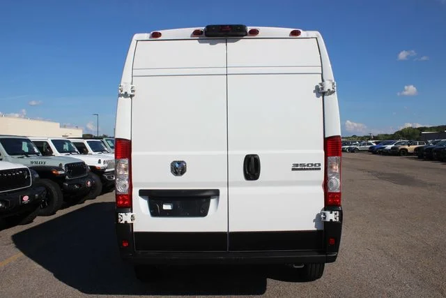 Used 2026 White Ram High Roof image 23