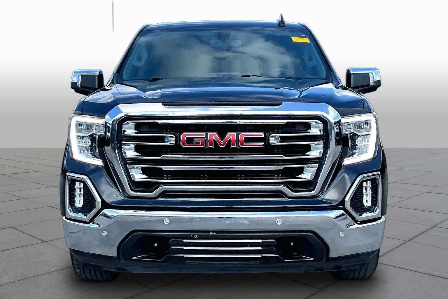 Used 2022 Onyx Black GMC SLT image 4