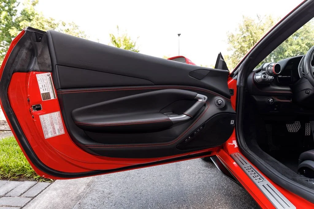 Used 2022 Rosso Scuderia Ferrari  image 28