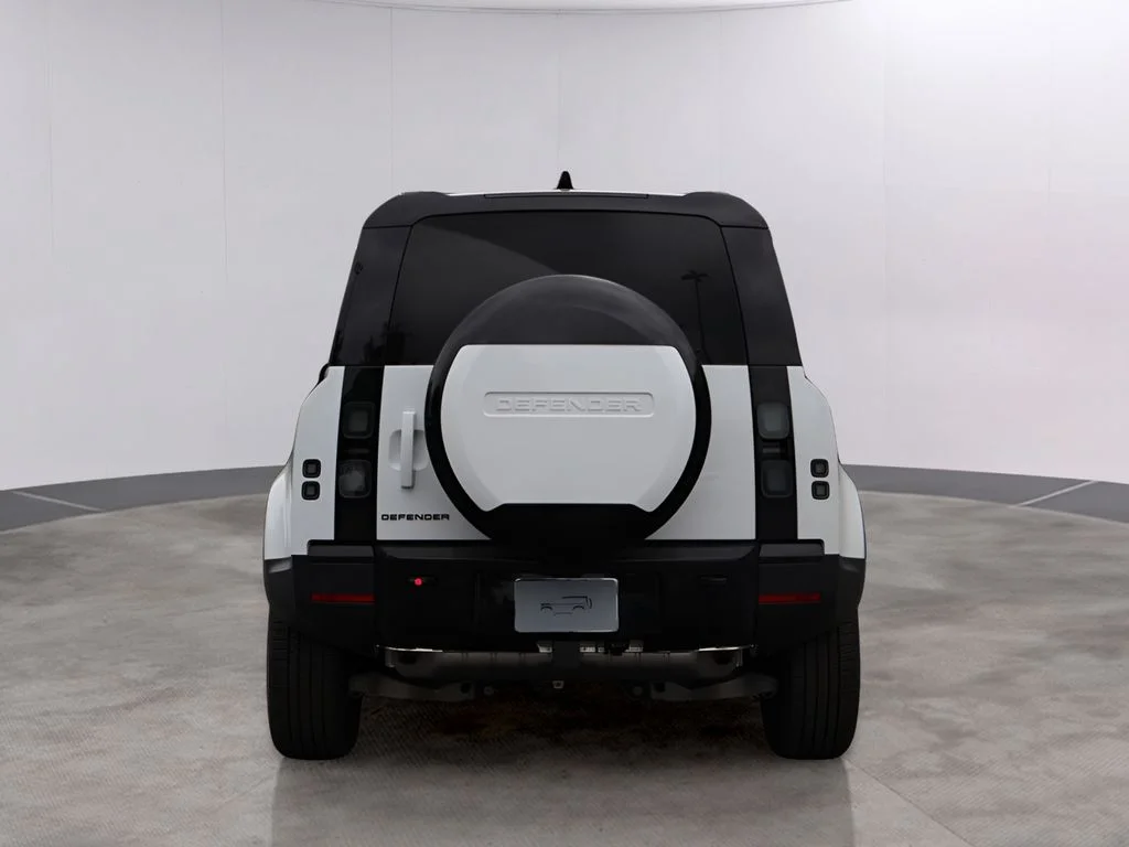 New 2026 Fuji White Land Rover S image 6
