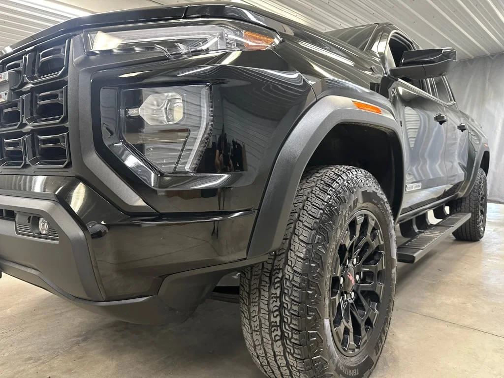 Certified Used 2026 Onyx Black GMC Elevation image 34