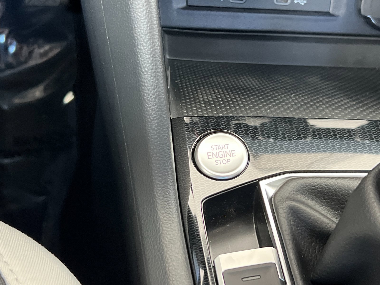 New 2026 Monterey Blue Pearl Volkswagen S image 21