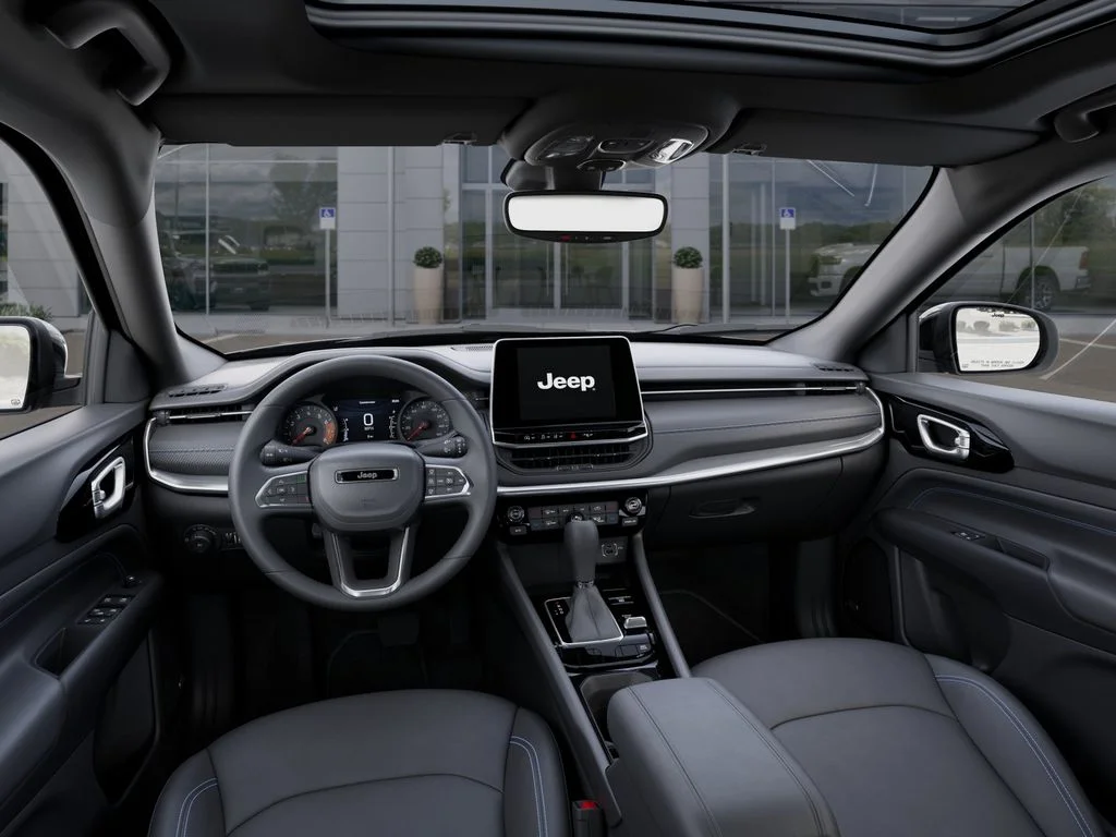 2025 Jeep Compass Limited - Photo 14