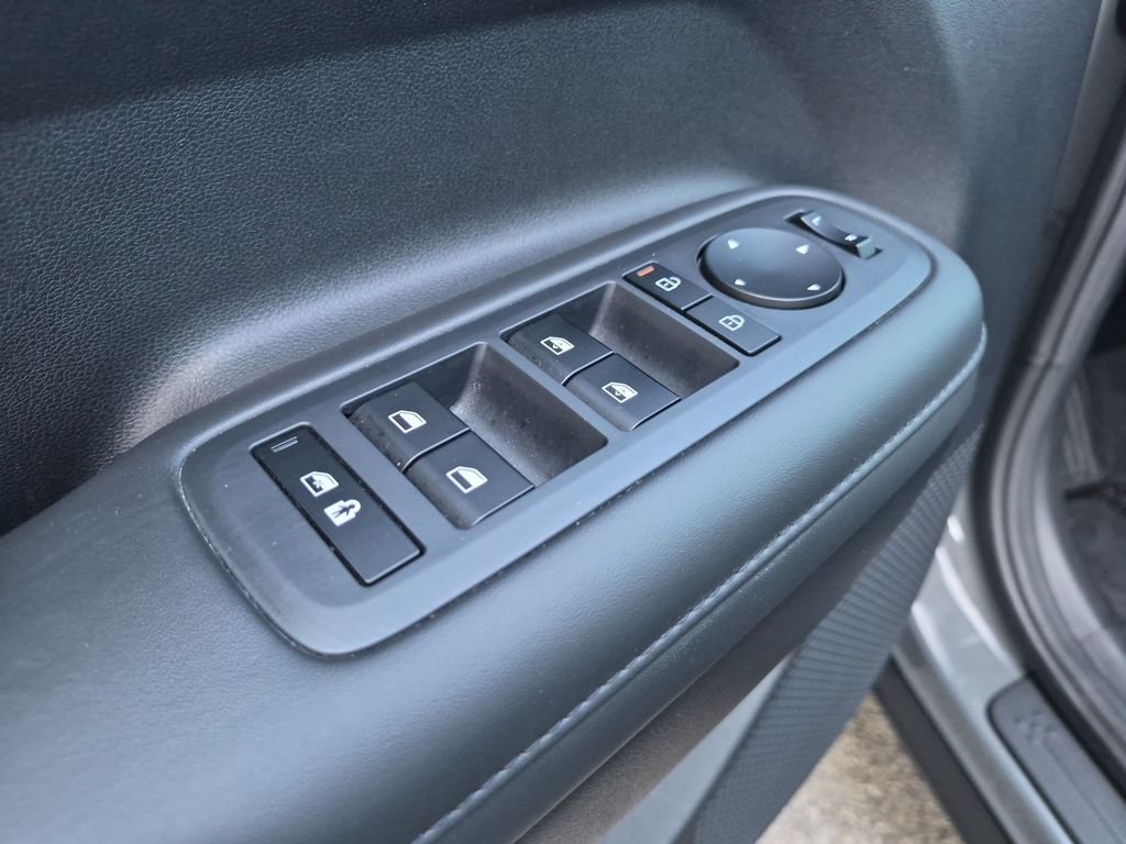2025 Hyundai Santa Fe XRT - Photo 13
