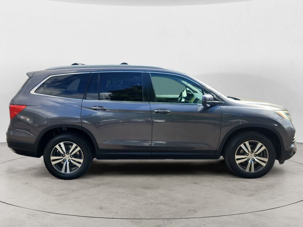 Used 2018  Honda EX image 4