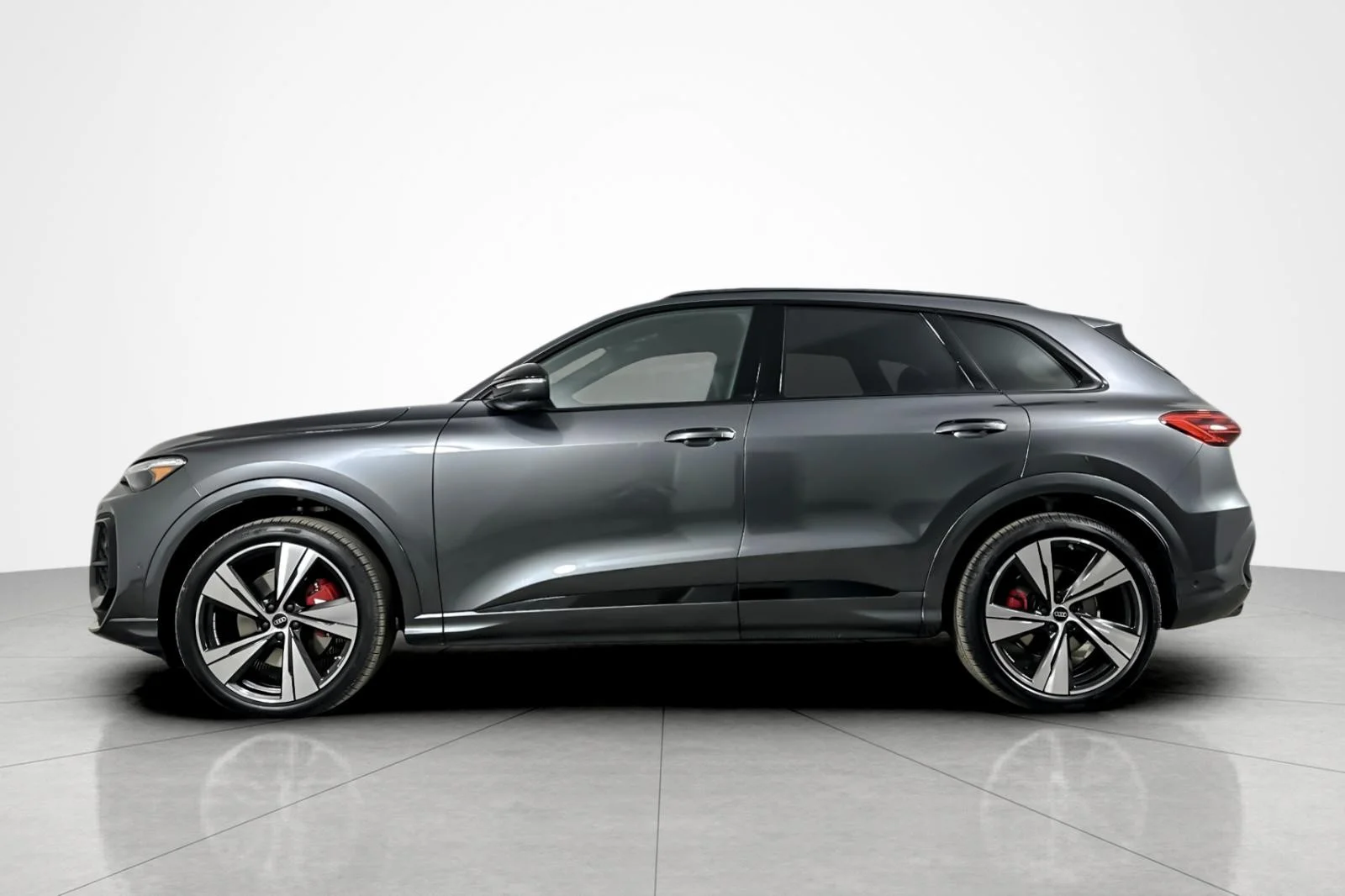 New 2026 Daytona Gray Metallic Audi Premium Plus 3.0 TFSI quattro image 3