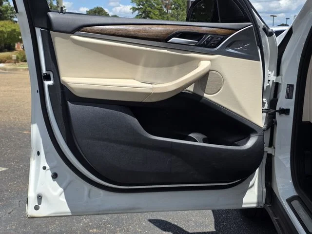 Certified Used 2020 Alpine White BMW sDrive30i image 17