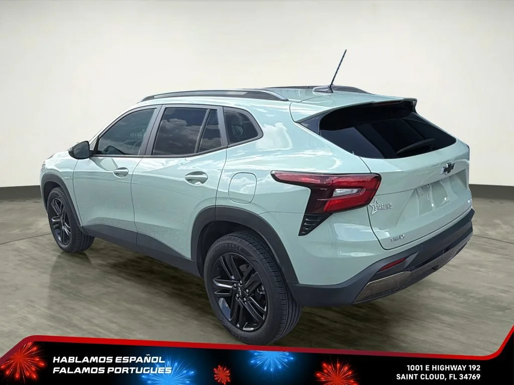 Used 2025 Cacti Green Chevrolet ACTIV image 4