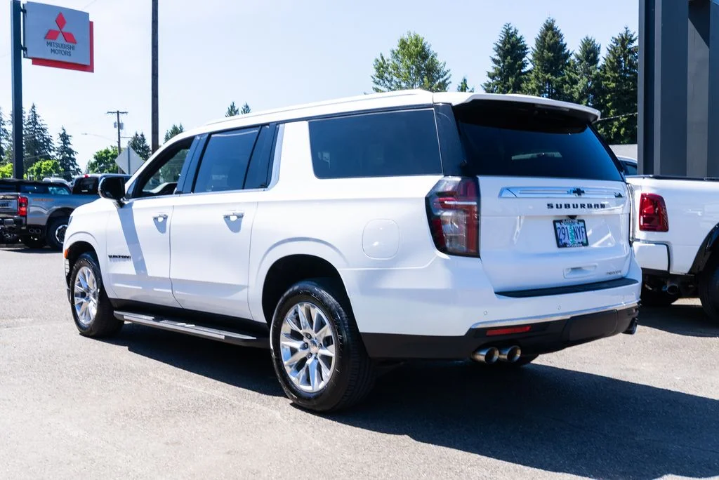 Used 2023 White Chevrolet Premier image 4