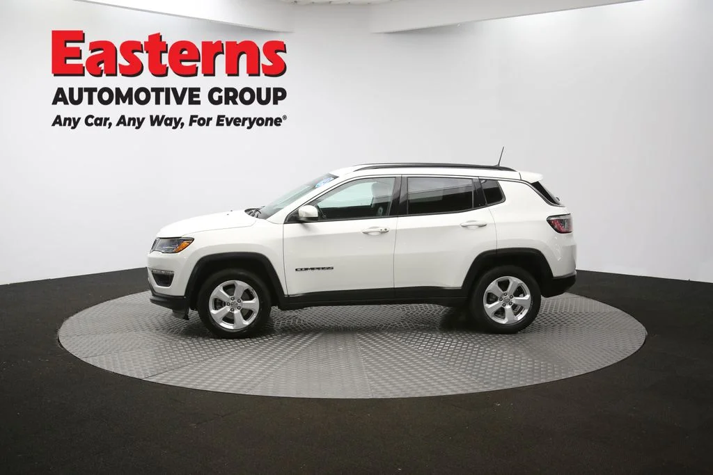 Used 2019 White Jeep Latitude image 59