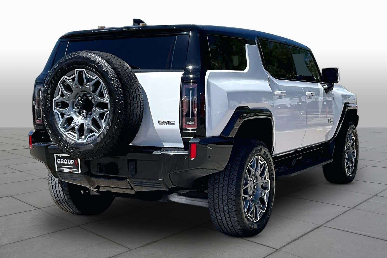 Used 2025 White GMC 3X image 12