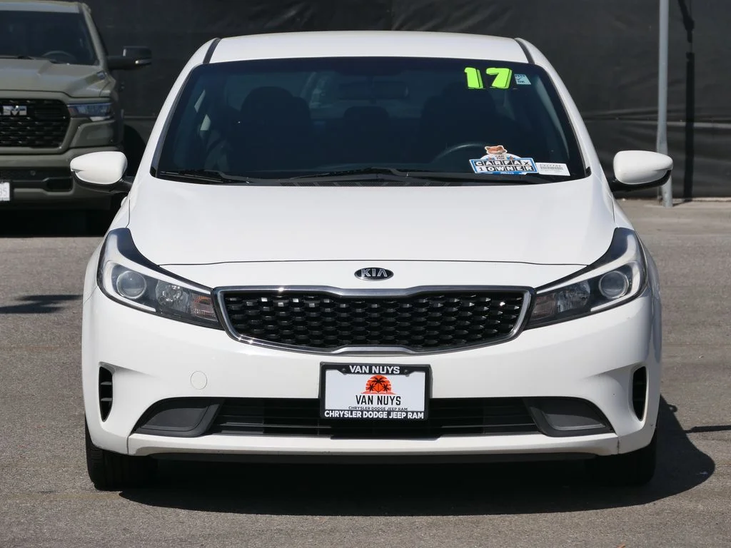 Used 2017 White Kia LX image 6