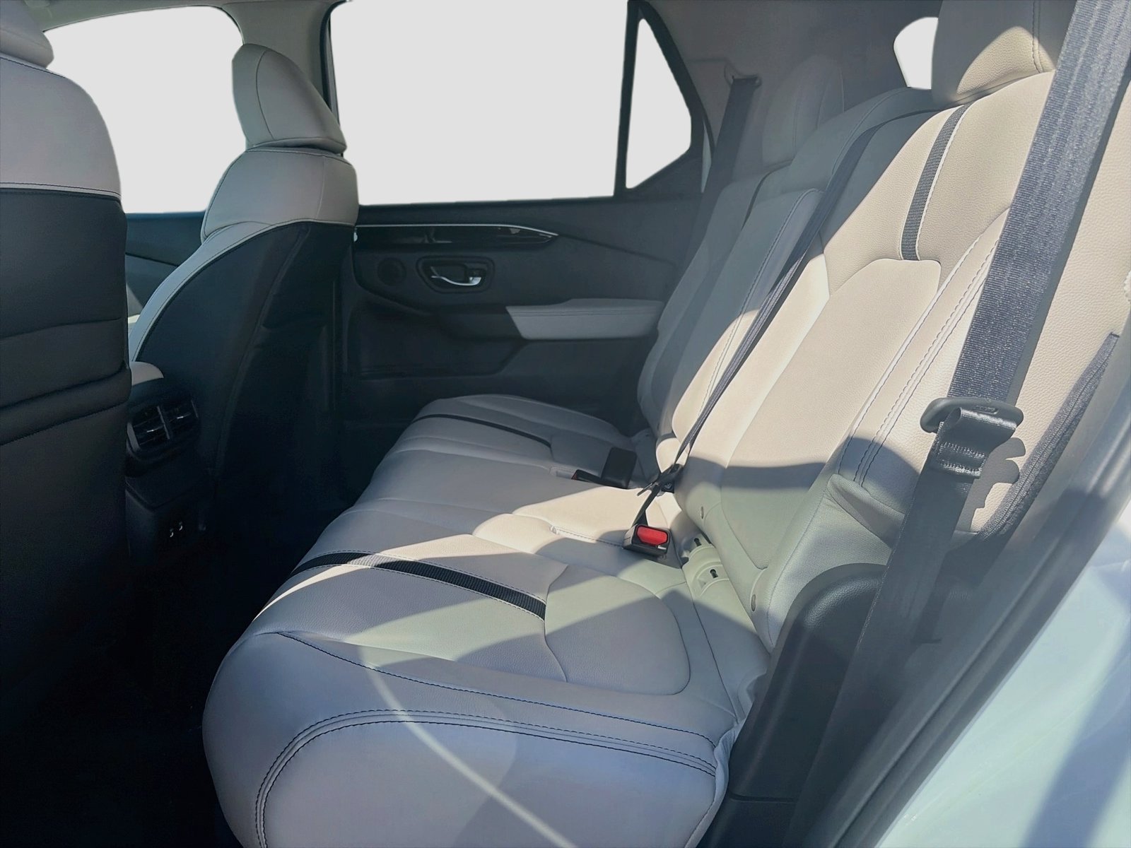 New 2026 Platinum White Pearl Honda RTL image 5