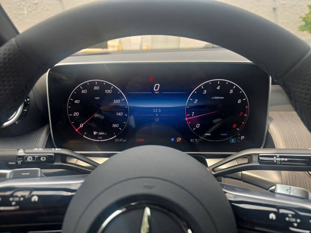 New 2026 Graphite Grey Metallic Mercedes-Benz GLC 300 image 16