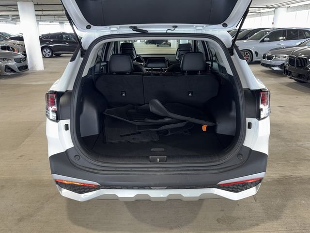 Used 2025 White Pearl Kia EX image 13