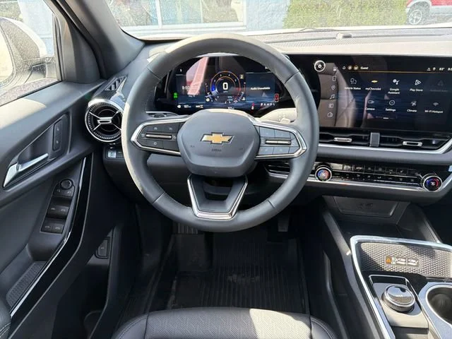 New 2026 Summit White Chevrolet LT image 30
