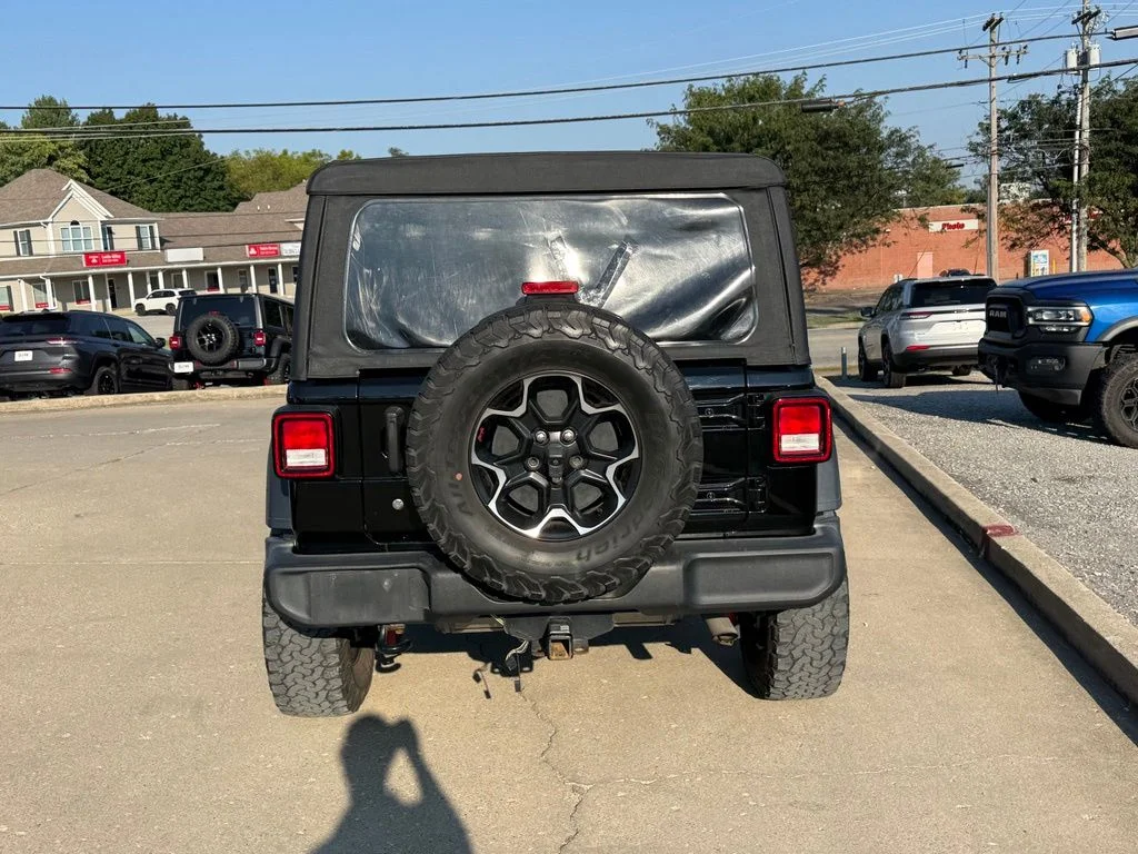 Used 2018 Black Jeep Unlimited Sport S image 7