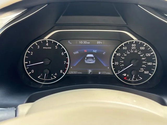 Used 2015 White Nissan Platinum image 10