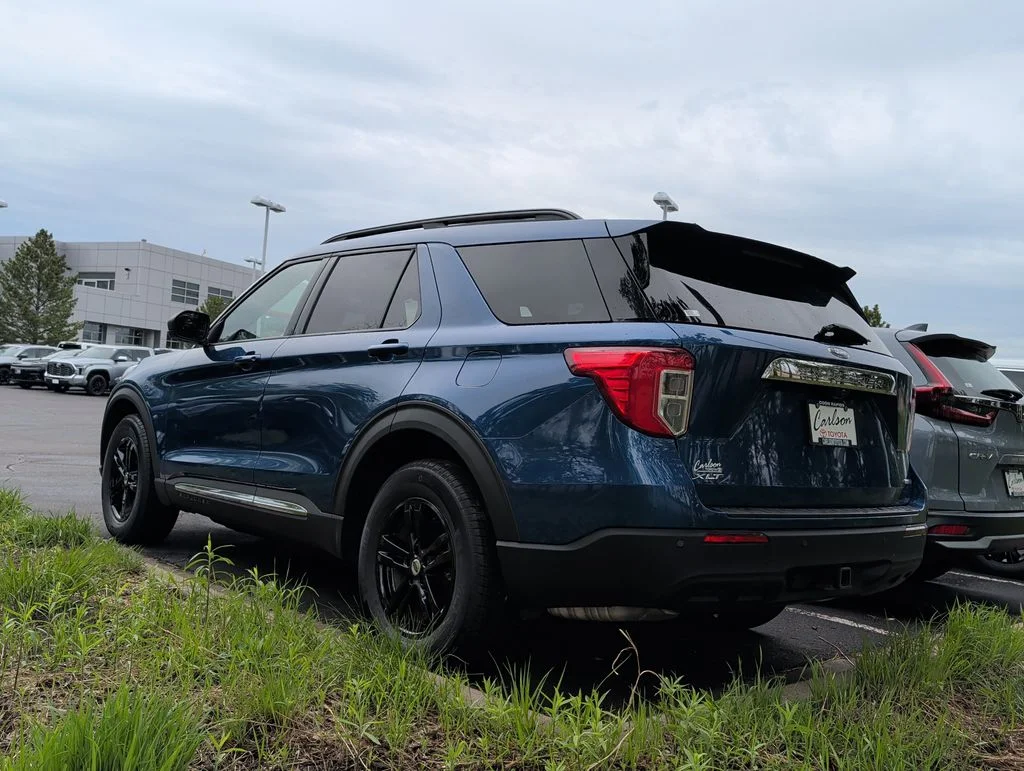 Used 2020 Ford Explorer XLT with VIN 1FMSK8DH7LGC59366 for sale in Minneapolis, Minnesota