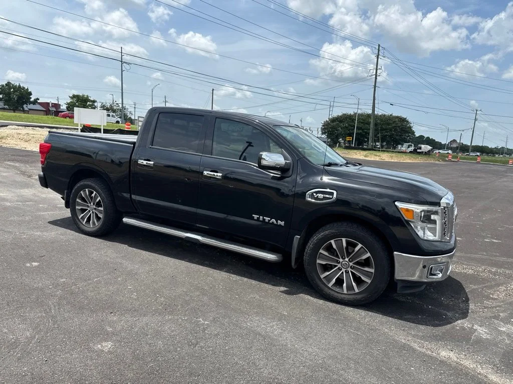Certified Used 2017 Black Nissan SL image 15