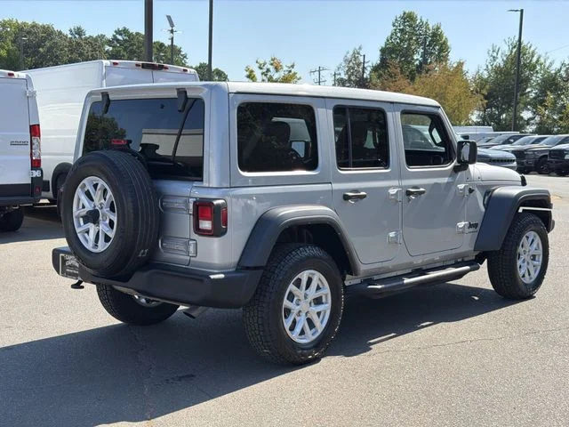 Used 2023 Silver Jeep Sport S image 12
