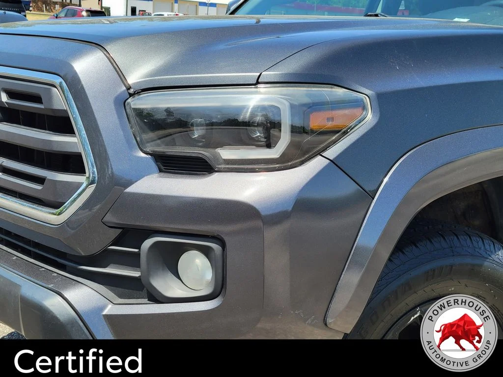 Used 2019 Gray Toyota SR5 image 11