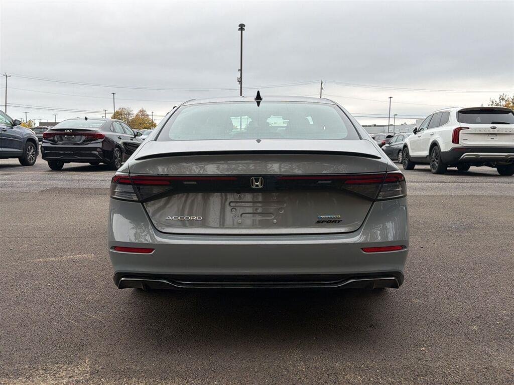 Used 2025 Urban Gray Pearl Honda Sport-L image 9