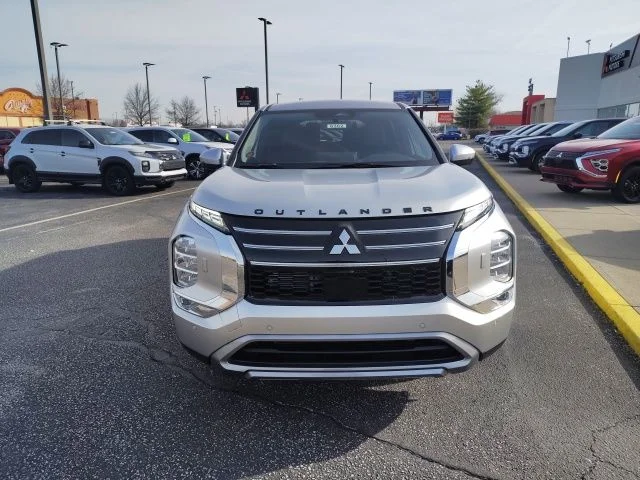 New 2026 Gray Mitsubishi SE image 2