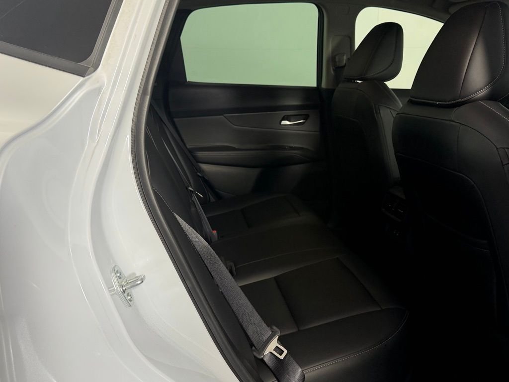 Used 2025 White Nissan SV image 30