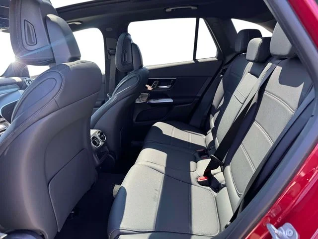 New 2026 Patagonia Red Metallic Mercedes-Benz GLC 300 image 12