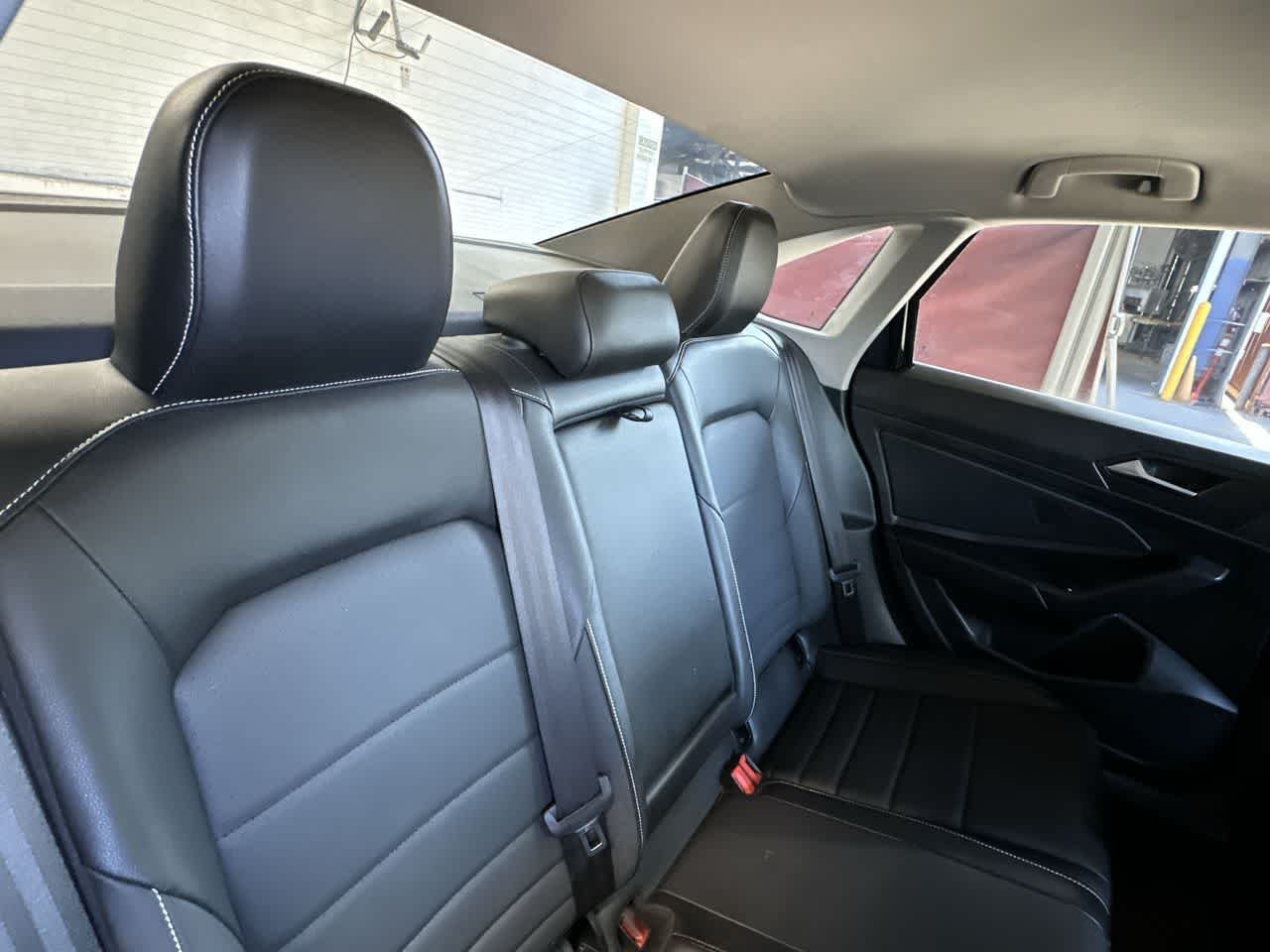 Used 2022 Deep Black Pearl Volkswagen SE image 26