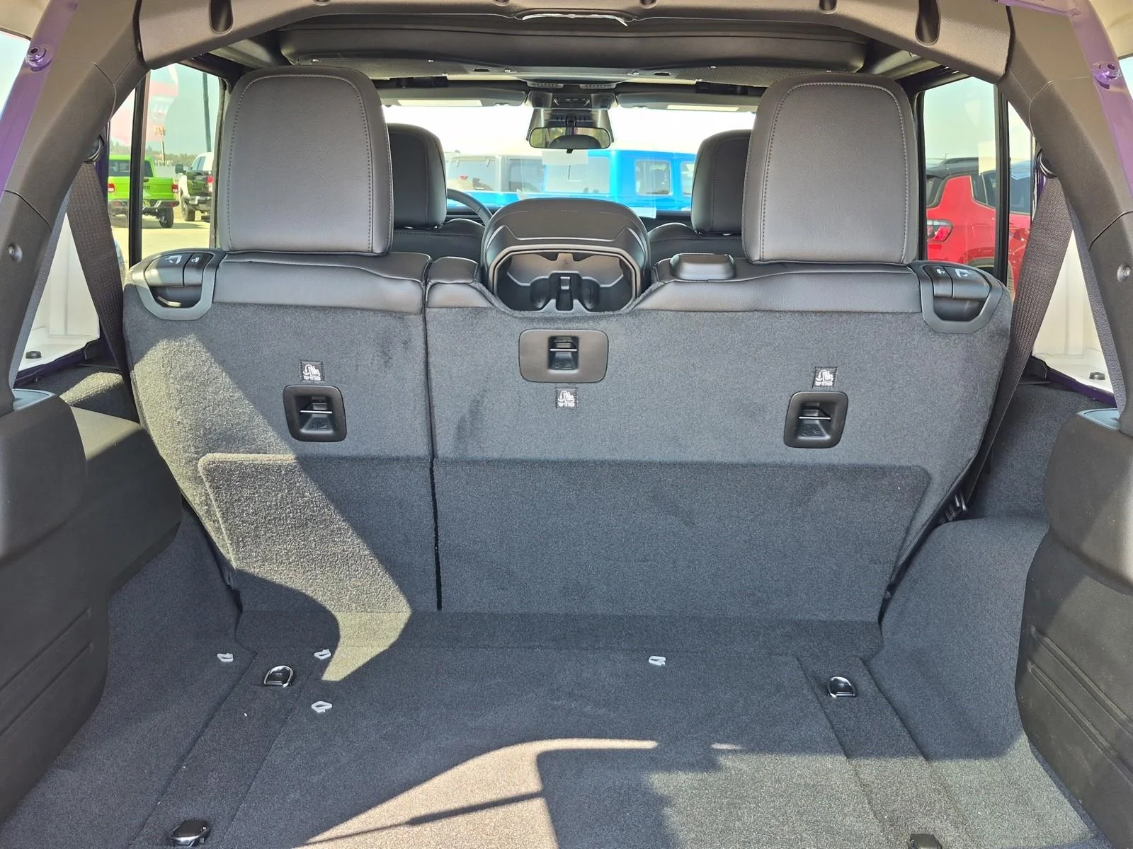 New 2026 Reign Exterior Paint Jeep Sahara image 7