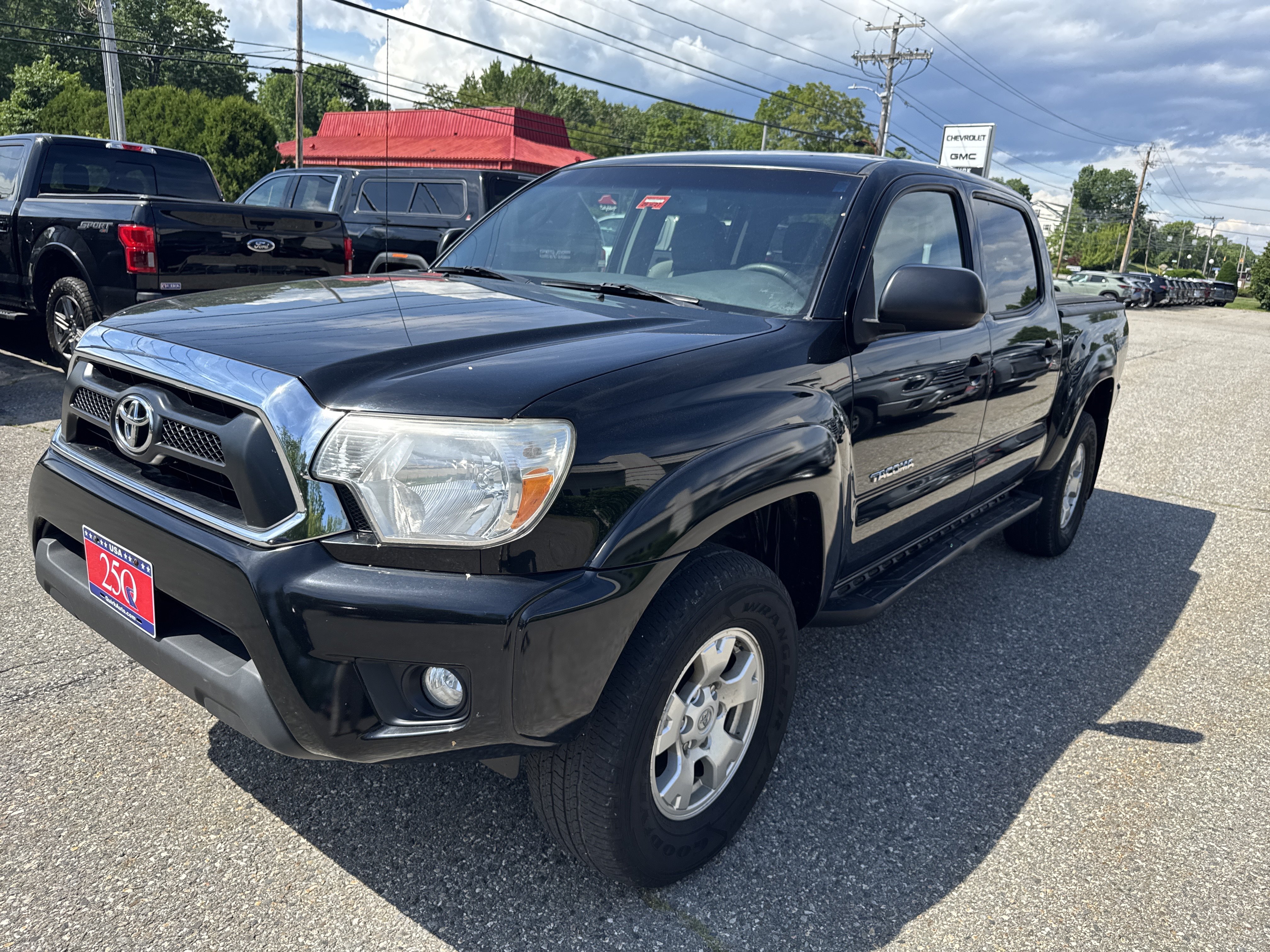Used 2015 Black Toyota  image 1