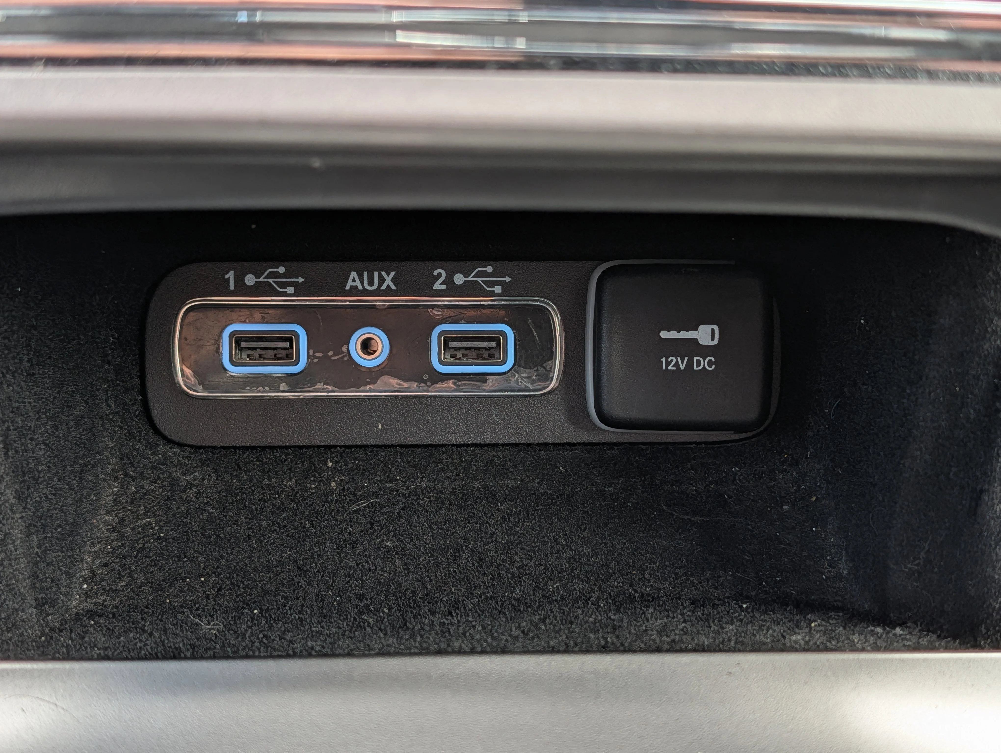 Used 2019 Diamond Black Crystal Pearlcoat Jeep Limited image 30