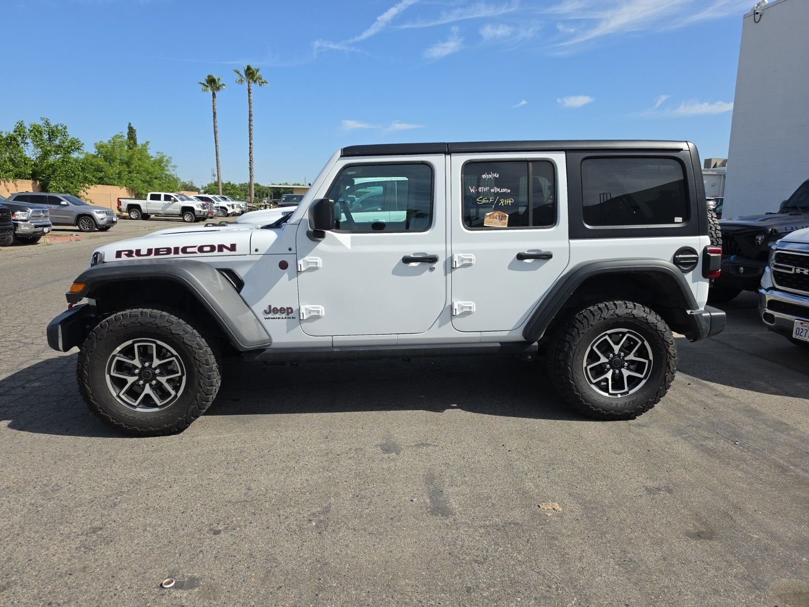 2025 Jeep Wrangler Rubicon photo 4