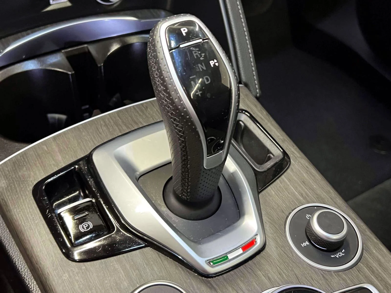 Used 2023 Alfa White Alfa Romeo Ti image 28