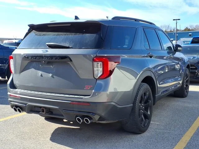 Used 2021  Ford ST image 4