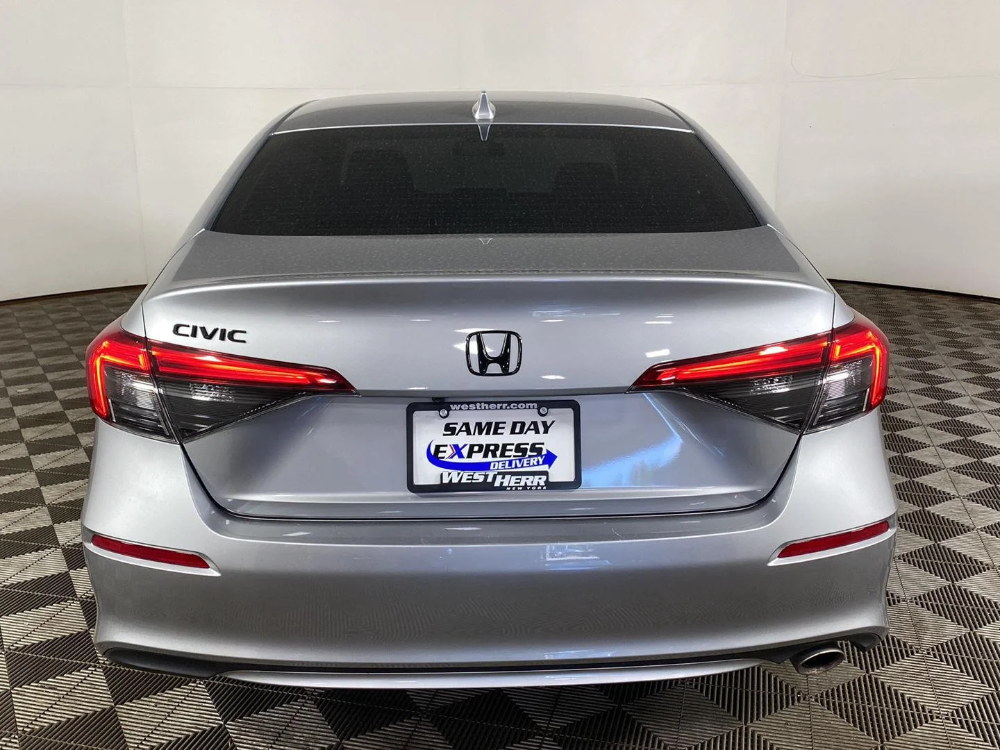 Used 2022 Lunar Silver Metallic Honda Sport image 20