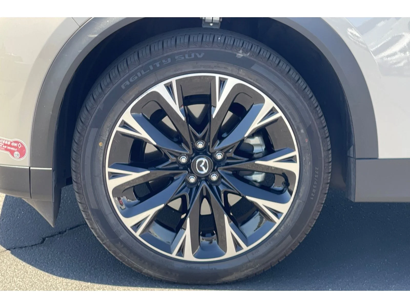 Used 2024 PLATINUM QUARTZ Mazda Premium Plus image 47